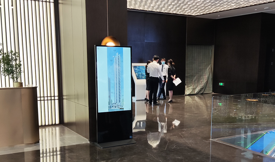 立式廣告機(jī)案例