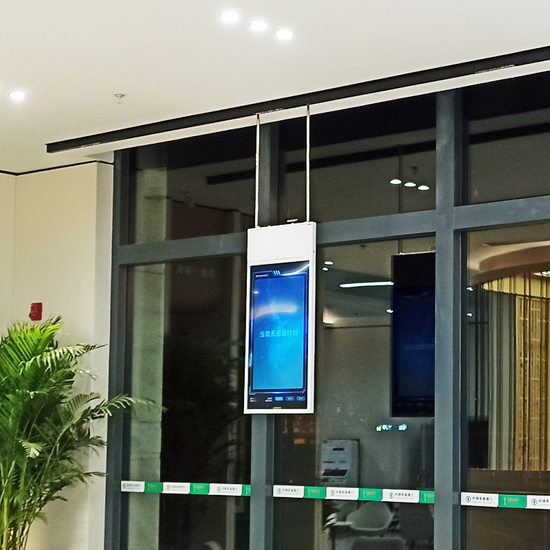 雙屏吊掛廣告機案例